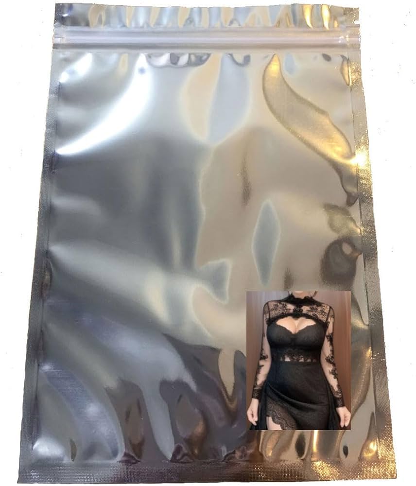 パンティ シミ Amazon.co.jp: 【汚れたパンティ/ブルセラ商品/使用済み下着/シミ つき パンツ】性欲旺盛なギャルの本物の着用使用済み下着(女の匂い/使用済みパンティ/性臭 パンツ&着用写真付)-使用済み加工品 : ドラッグストア