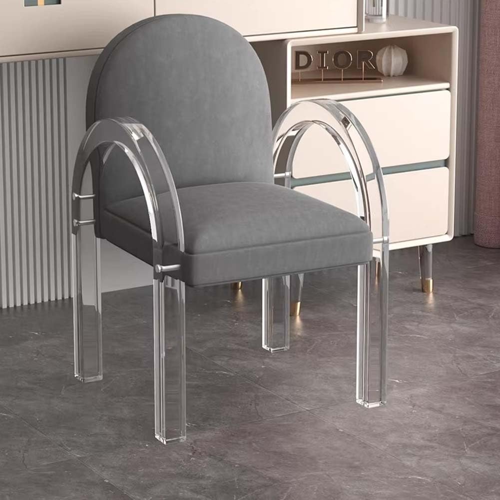 Silla de tocador de acrílico para crear un rincón de maquillaje luminoso