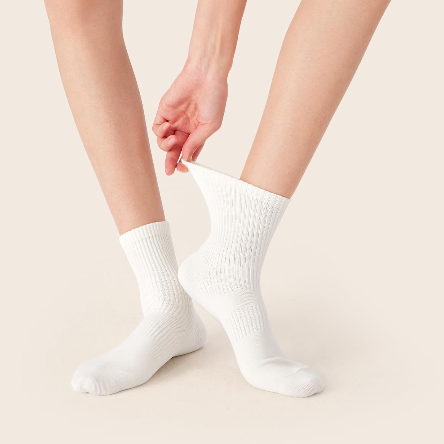 Women's Short Crew Socks,6 Pairs,Size 5-9 | Lightweight ,Athletic ,Cotton Above Ankle Socks for Women,Breathable Smooth Toe