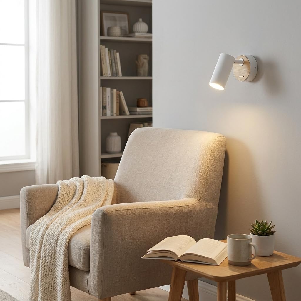 Alpinaluz Applique Murale GU10 à Tête Cylindrique Orientable 350°, Base Ronde Ø10 cm, Interrupteur Intégré, Blanc et Bois Naturel, Style Nordique, pour Lecture, Chambre ou Salon