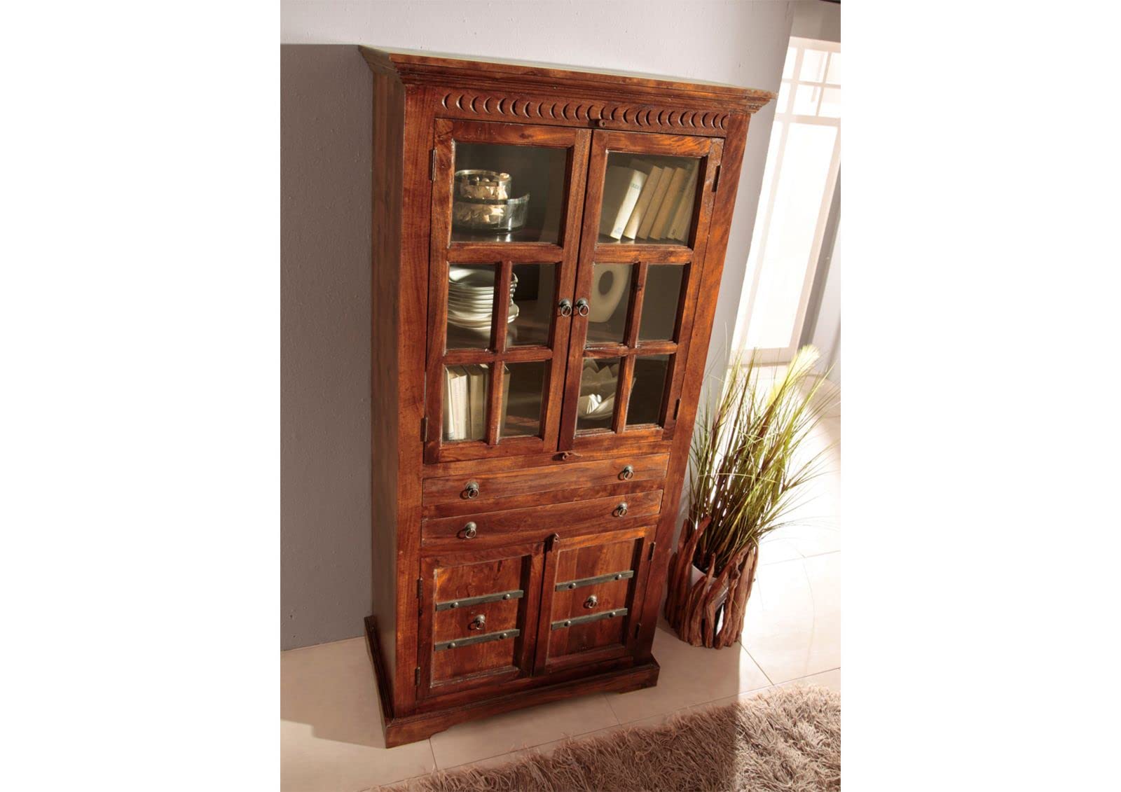MASSIVMOEBEL24.DE | Oxford Vitrine Akazie 95x50x195, Farbe:Dunkelbraun lackiert, Größe:95x50x195 cm (BxTxH)