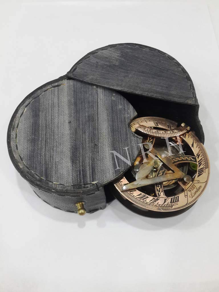 Bussola nautica con meridiana in rame antico stile vintage marittimo West London con custodia in pelle