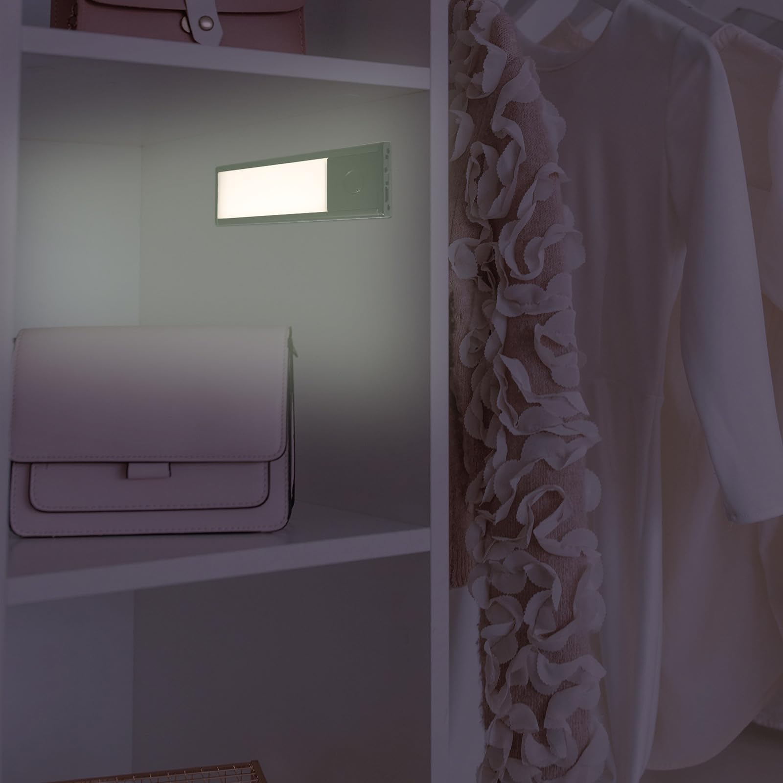 MAGICLULU Éclairage sous Meuble LED Rechargeable USB, Capteur de Mouvement Manuel, Magnétique, 12 CM, Noir, Lumière Neutre 4000K pour Placard et Dressing