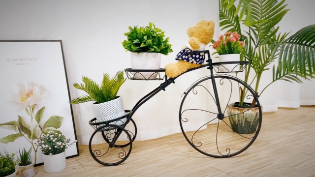 PRUJOY Vaso da Fiori per Bici Fioriera da Giardino Bianca Fioriera da Giardino per Bicicletta da Matrimonio in Metallo Decorativo, per Giardino, Patio, casa (White