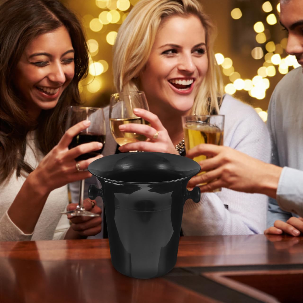 DOITOOL Barril Escupidera De Vino Negro para Fiestas Cubo De Hielo Redondo De PláStico para Almacenamiento De Bebidas 21Cm