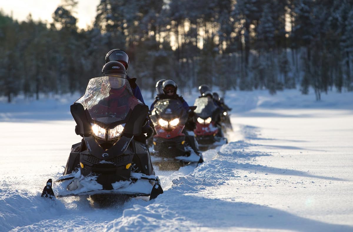 JOCHEN SCHWEIZER Geschenkgutschein: Romantischer Nordlichter-Kurzurlaub in Lappland für 2