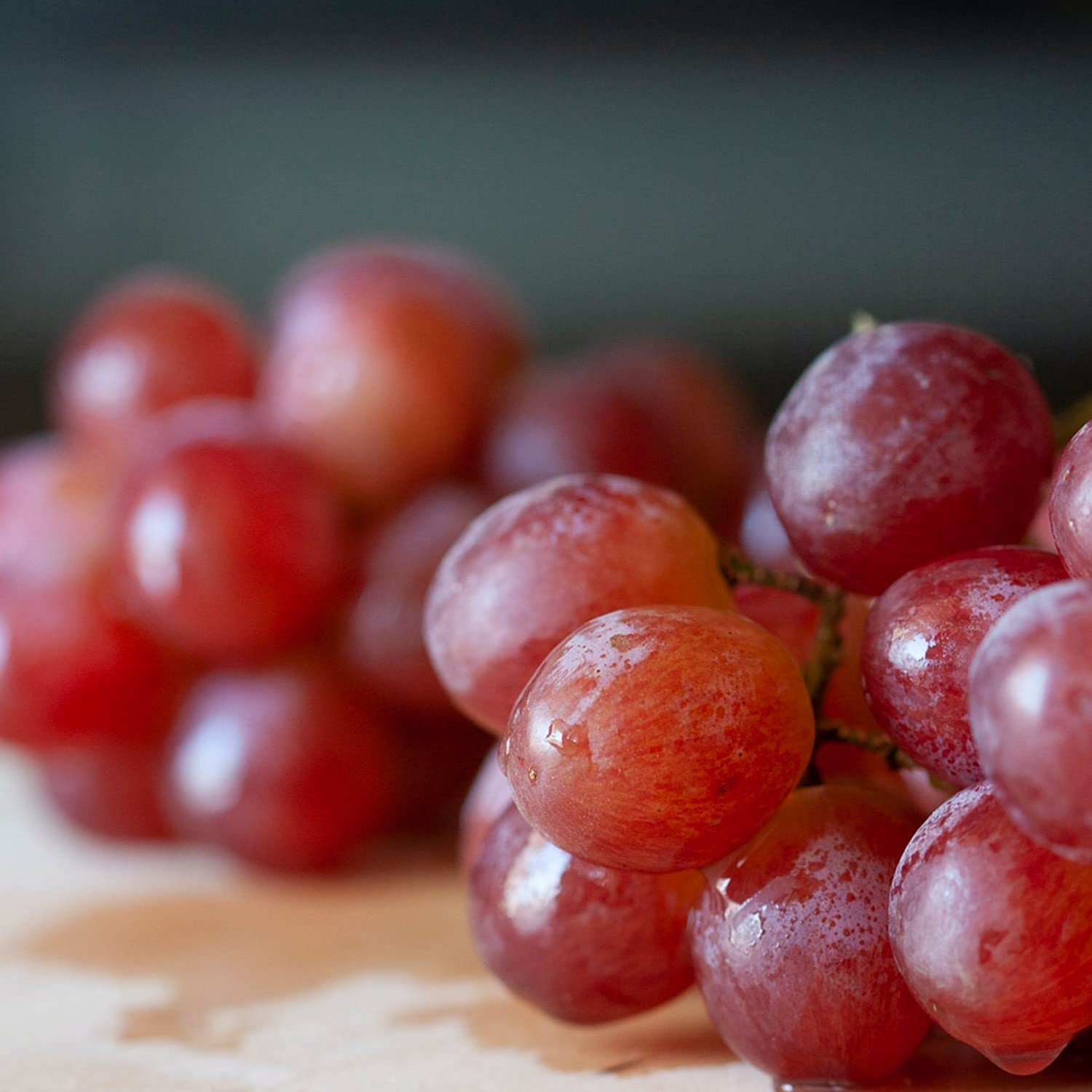 Frische kernlose Trauben sehr süß | blau, rosé und grün | 1 kg (Sultana Trauben)