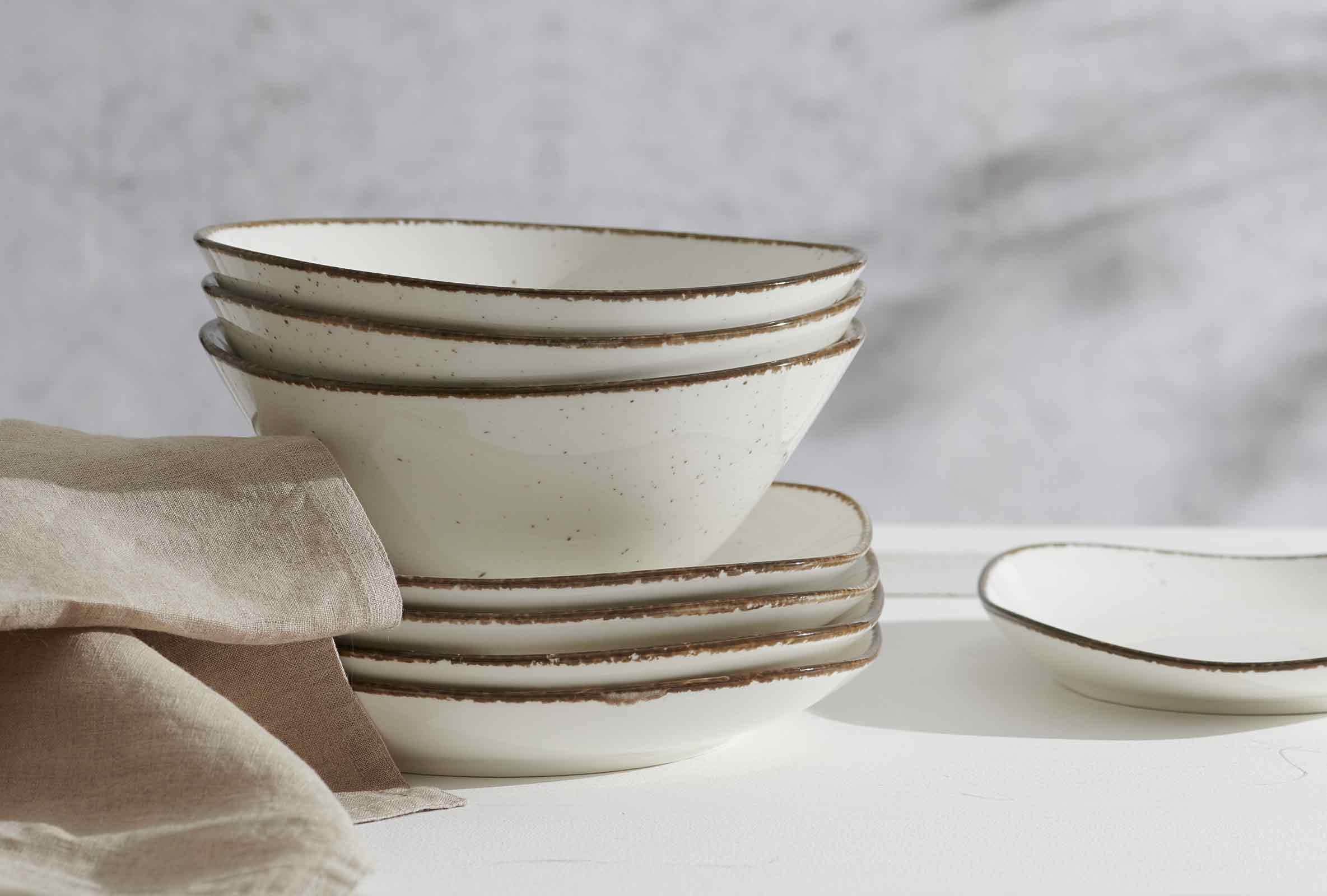 Ritzenhoff & Breker Servierschalen-Set Casa 3-teilig, 16 x 19 cm, Ovale Schalen im Vintage-Look, Mix & Match-Geschirr, Spülmaschinenfest & Mikrowellengeeignet, Porzellan, Creme