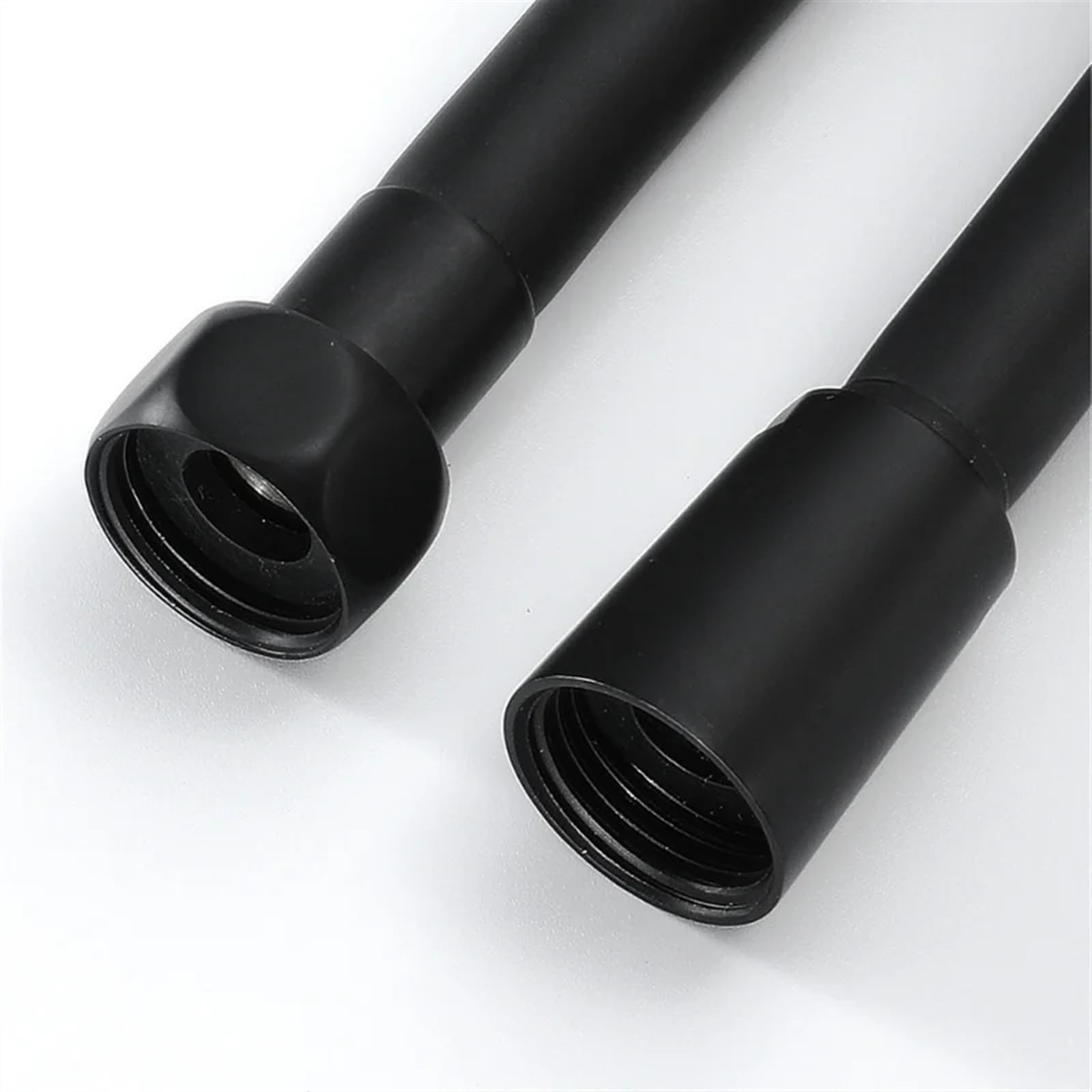 Manguera de ducha flexible con muelle Manguera de ducha negra, montaje de baño, tubo de baño suave de PVC, tubería de agua de 1,5 metros(Black)