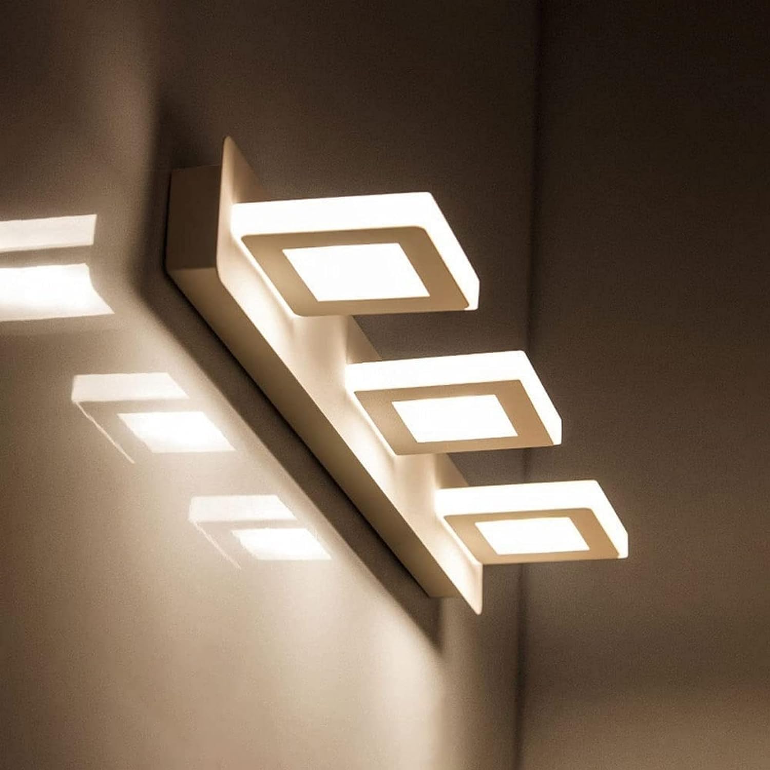 Éclairage de luxe avec le miroir lumière LED salle de bain haut de gamme