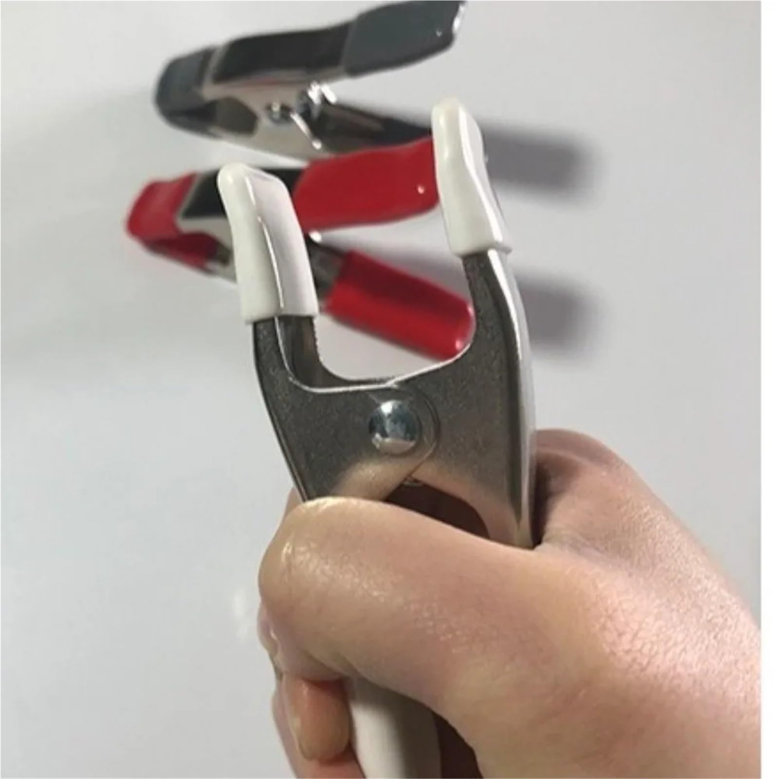 2 morsetti a molla multiuso in metallo da 1,7 cm, a forma di A, antiscivolo, resistenti (15,2 cm, rosso)