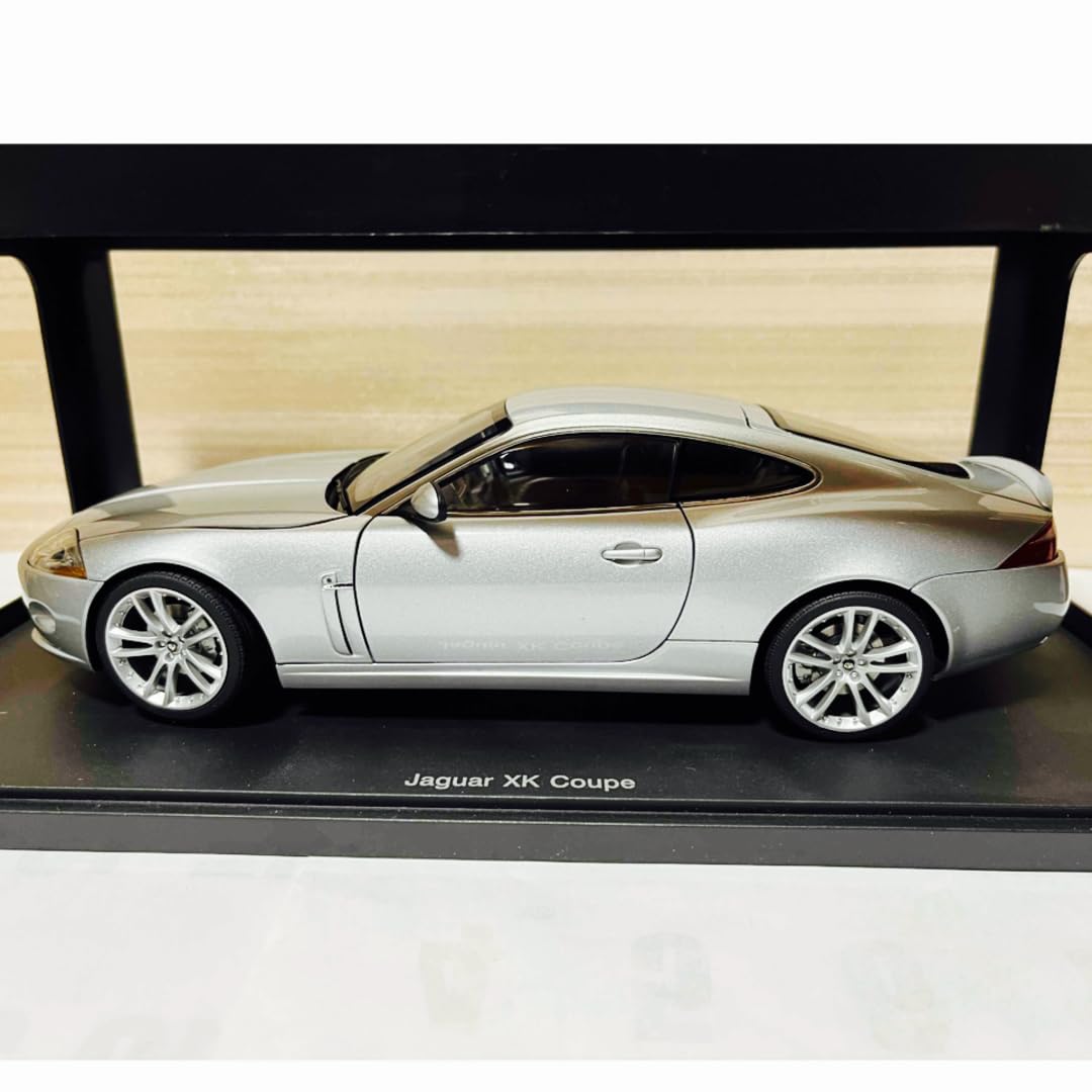 Amazon.co.jp: オートアート AUTOart 2007 1 18ジャガーXKクーペ2006 