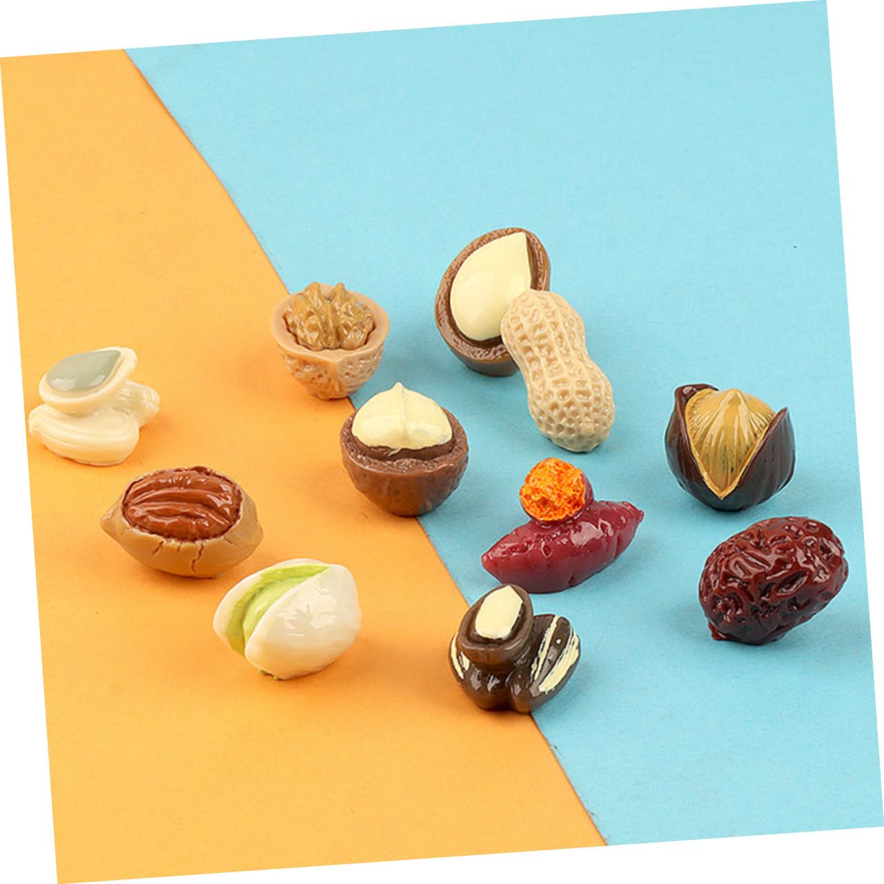 Hohopeti 20pcs Simulated Nut Snack Toy Resin Craft Mini Food Decor Mini Nuts Decor Mini Peanut Nuts Model Decor Mini DIY Peanut Kit Nut Food Photo Prop Food for Play Kitchen Miniature Decor