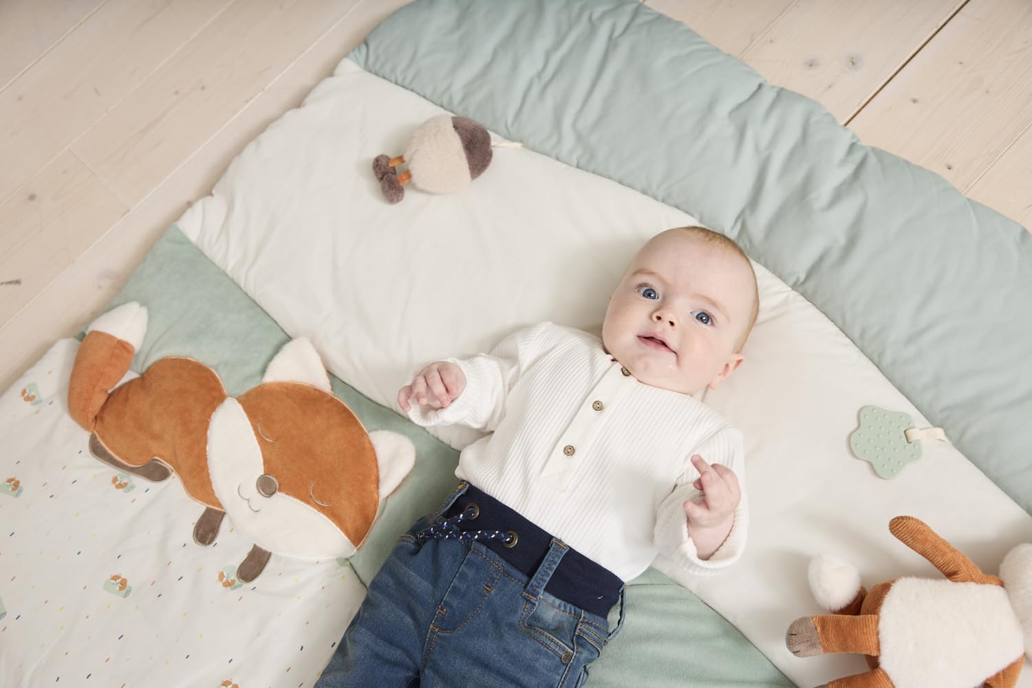Sterntaler Spieldecke Fuchs Filou - 100x100cm - wattierte Baby Activity Decke mit Spiegelfolie, Quietsche, Rassel & Beißring - Krabbeldecke waschbar - Geschenk Idee - Jungen & Mädchen, lichtgrau