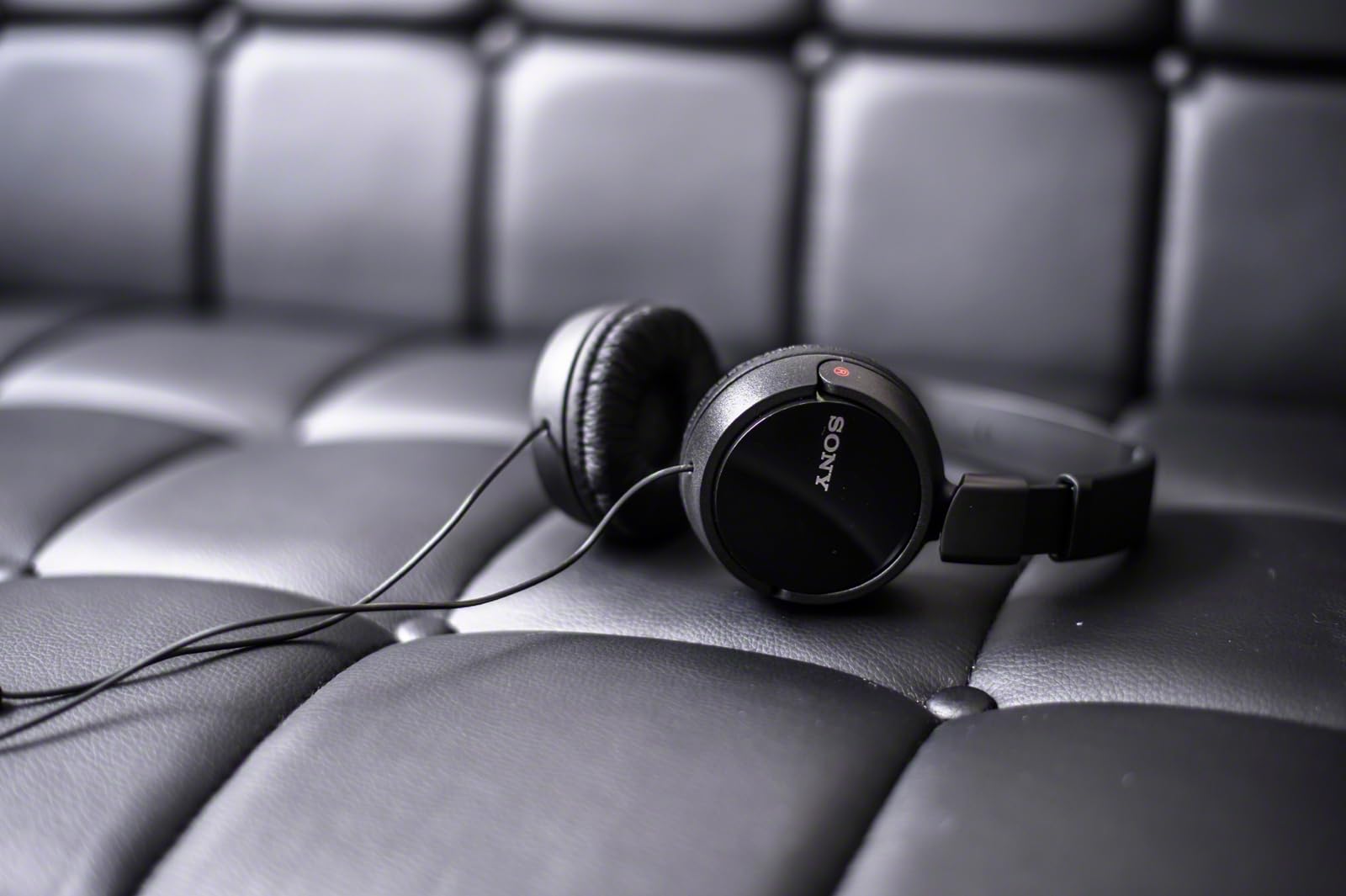 Sony MDR-ZX110AP Cuffie On-Ear con Microfono Nero