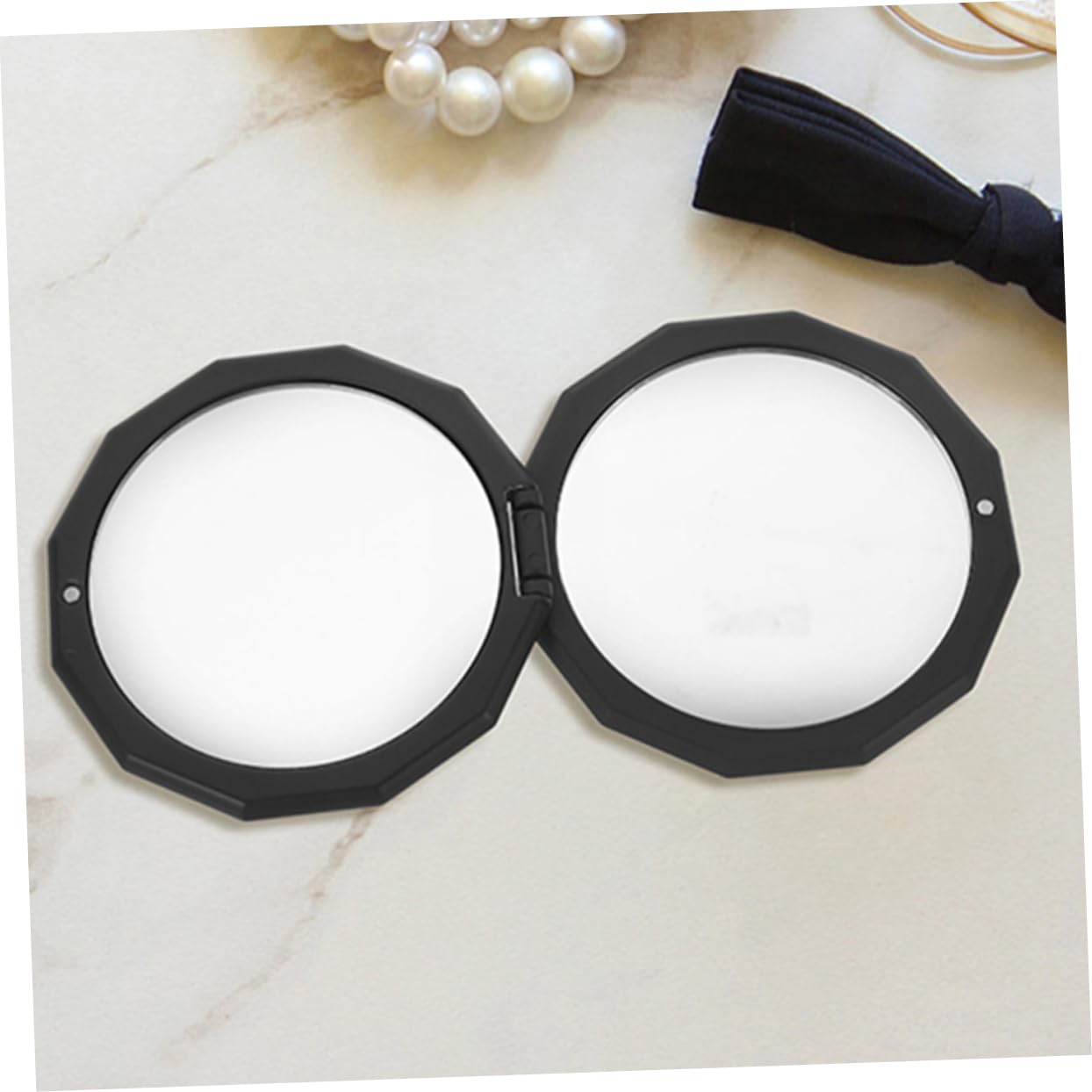 Mikinona Specchio Cosmetico Compatto Ingrandimento 5x, 2 Pezzi, Design a Coperchio Ribaltabile, in Resina e Vetro, Nero, per Viaggi