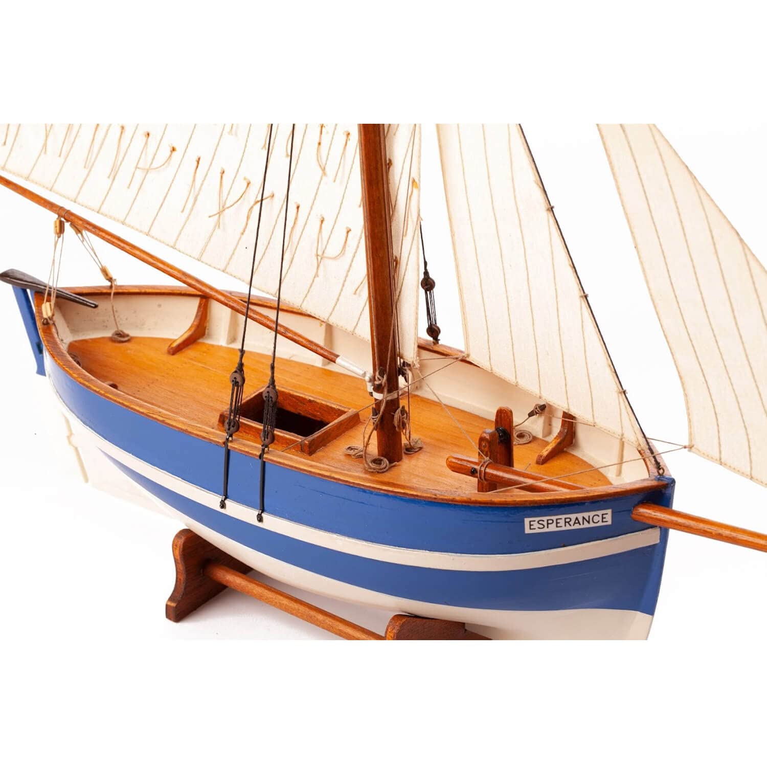 Billing Boats Maquette Bateau en Bois : Espérance