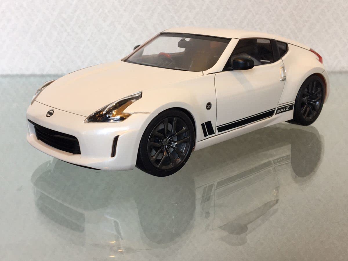 Amazon.co.jp: 無料 1/24 プラモデル完成品 日産 フェアレディZ 370Z 