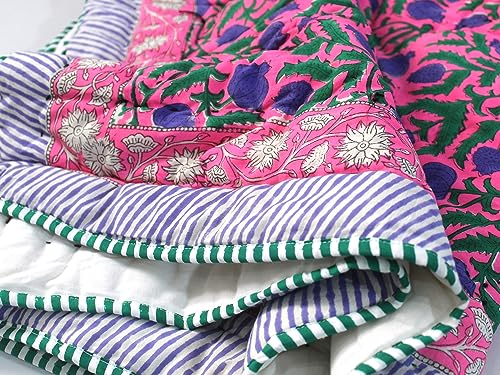 Couvre-lit en coton Kantha pour bébé le cadeau de naissance floral