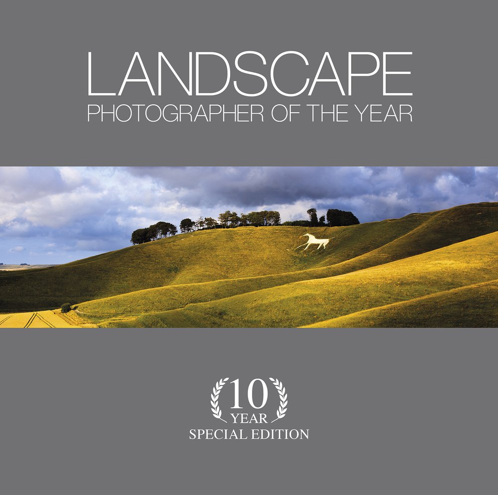 Landscape Photographer of the Year: 10 Year Special Edition By Charlie Waite,AA