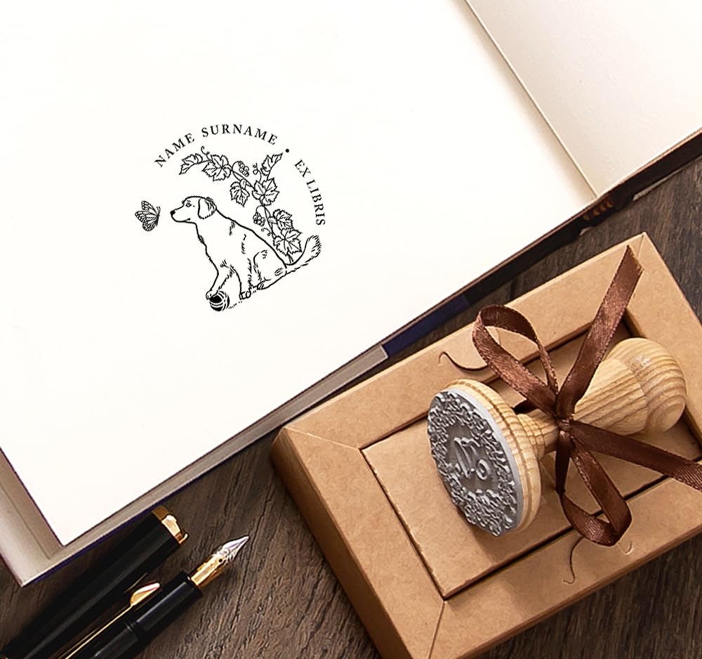 Cane Golden Retriever Ex libris Personalizzabile, Timbro Cane e Farfalla, Fatto a Mano Regali Amanti Cani Libri in Scatola Regalo Speciale