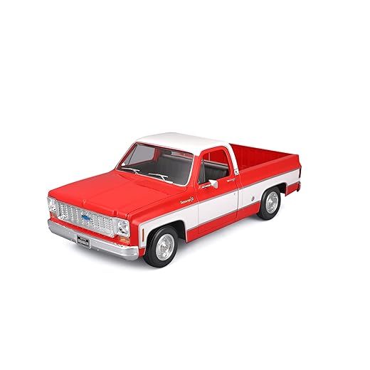 Maisto 1:18 Special Edition 1974 Chevrolet C10 Cheyenne Super
