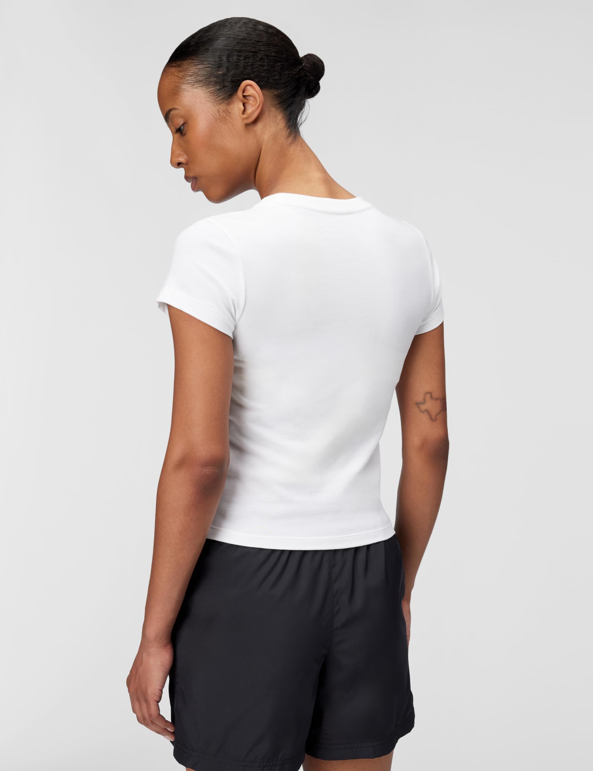 Nike W NSW Nk Chll Knt MD CRP Top Corto Donna (Pacco da 1)
