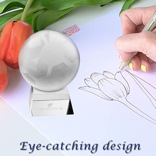 Miniatura 4 de Matashi Pisapapeles de cristal para escritorio con adorno de pelota de fútbol grabada y base trapezoidal, decoración del hogar, regalo para