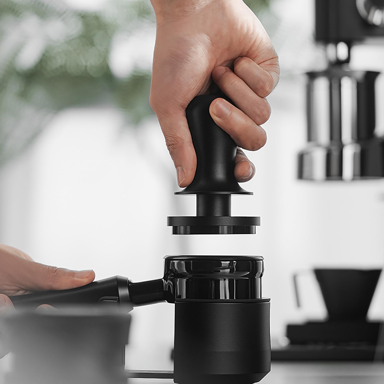 Amazon｜MHW-3BOMBER 54mm コーヒー定圧タンパー 30lbs エスプレッソ  