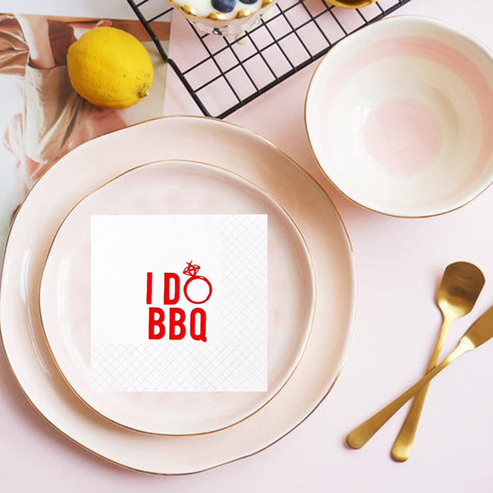I Do BBQ Servilletas de cóctel, paquete de 100 servilletas desechables de papel rojo para bebidas de cóctel a granel para compromiso, boda, bar, ensayo, cena, despedida de soltera, decoración