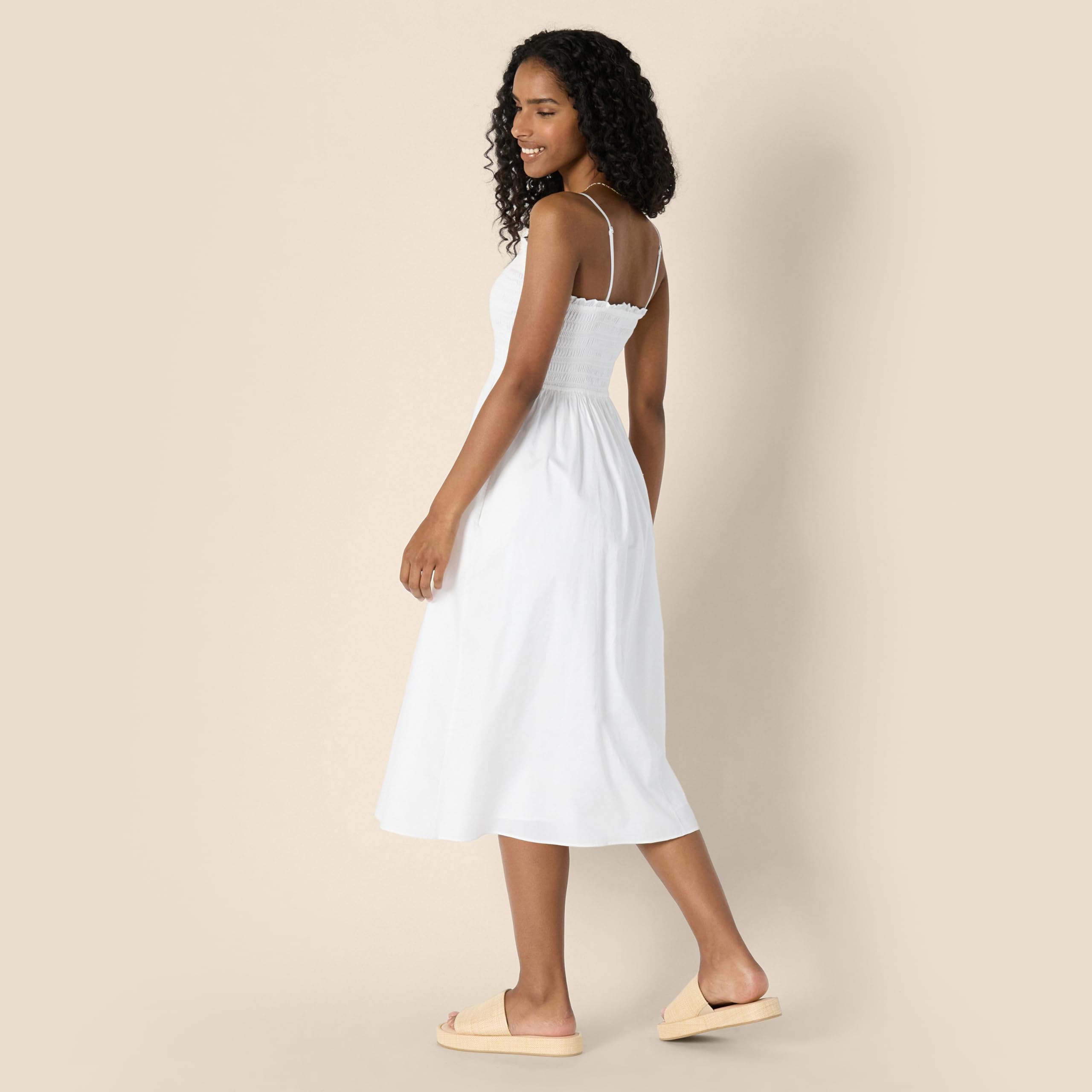 Amazon Essentials Abito con Corpetto Ricamato a Punto Smock in Raso di Cotone, Vestibilità Classica Donna