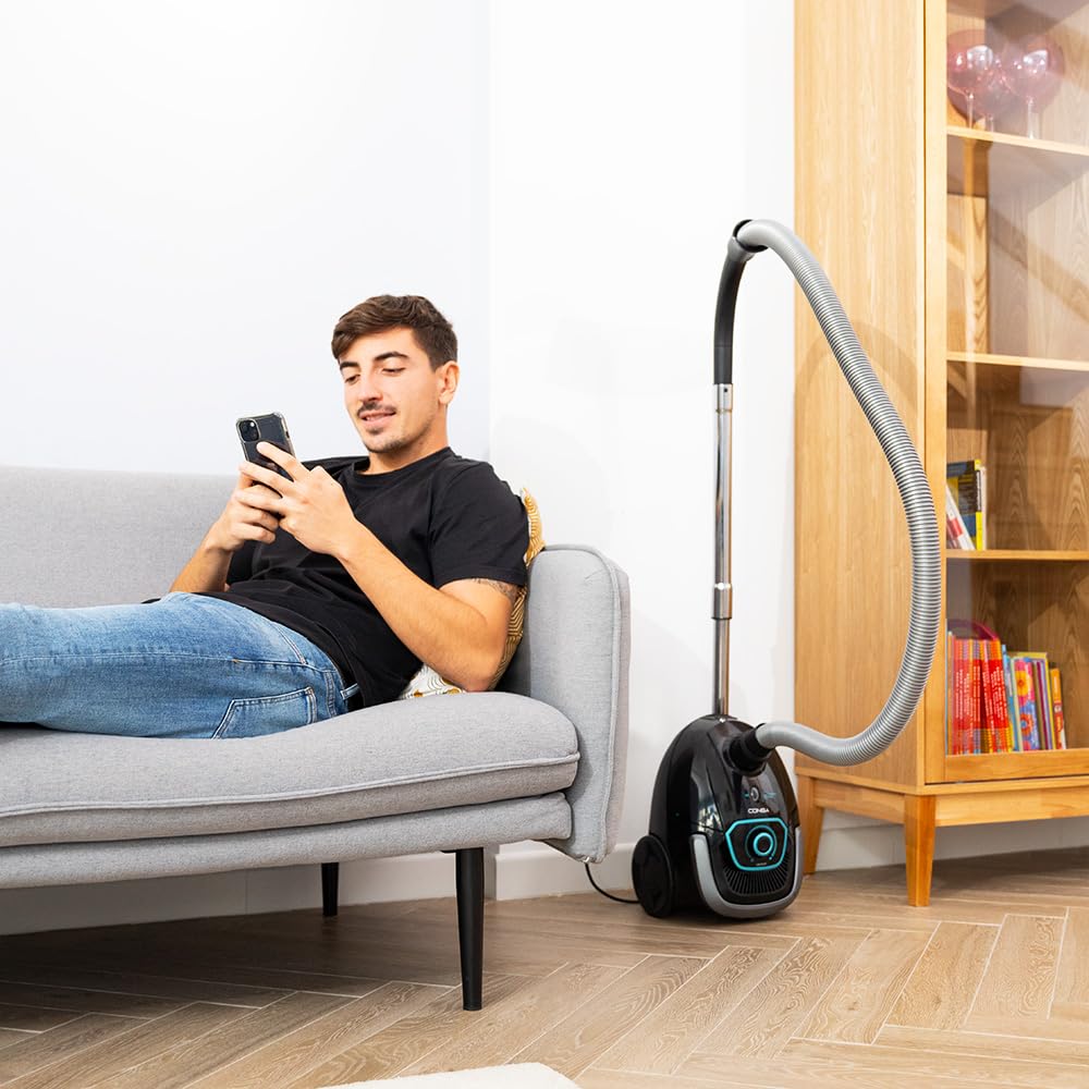 Cecotec Aspirateur Traîneau avec Sac de 2,5 L Conga Powerbag 2500 Plus. 850 W, Filtration Haute Efficacité, Tube Télescopique en Métal, Comprend des Accessoires Adaptés aux Meubles et aux Coins.
