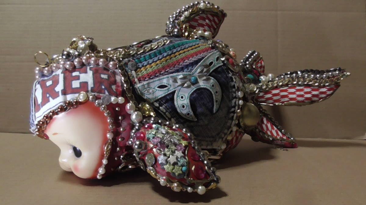Amazon | キューピー人形 特大サイズ 金魚/デメキン 人面魚 ドール 