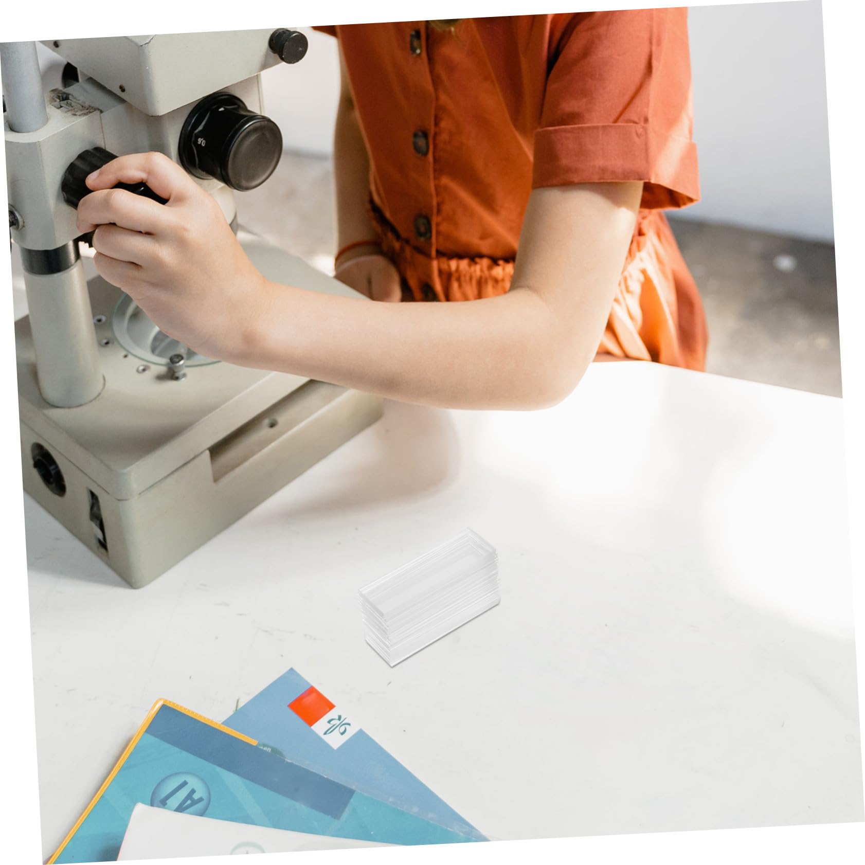 STOBAZA 200 Pièces Diapositives De Verre Pré-nettoyées Lames De Microscope De Laboratoire Diapositives En Verre Optique Pour La Biologie Transparent