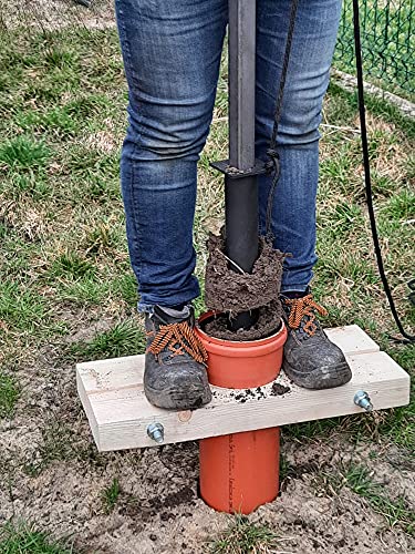 Foto von Capability Holzzange für KG/HT DN 110/110 oder Blaue Bohrlochrohre für den BAU mit Tauch-, Kies-, Erdbohr- und Gartenpumpen-Dreibeinmesser. Zubehör für die Herstellung eines Brunnens