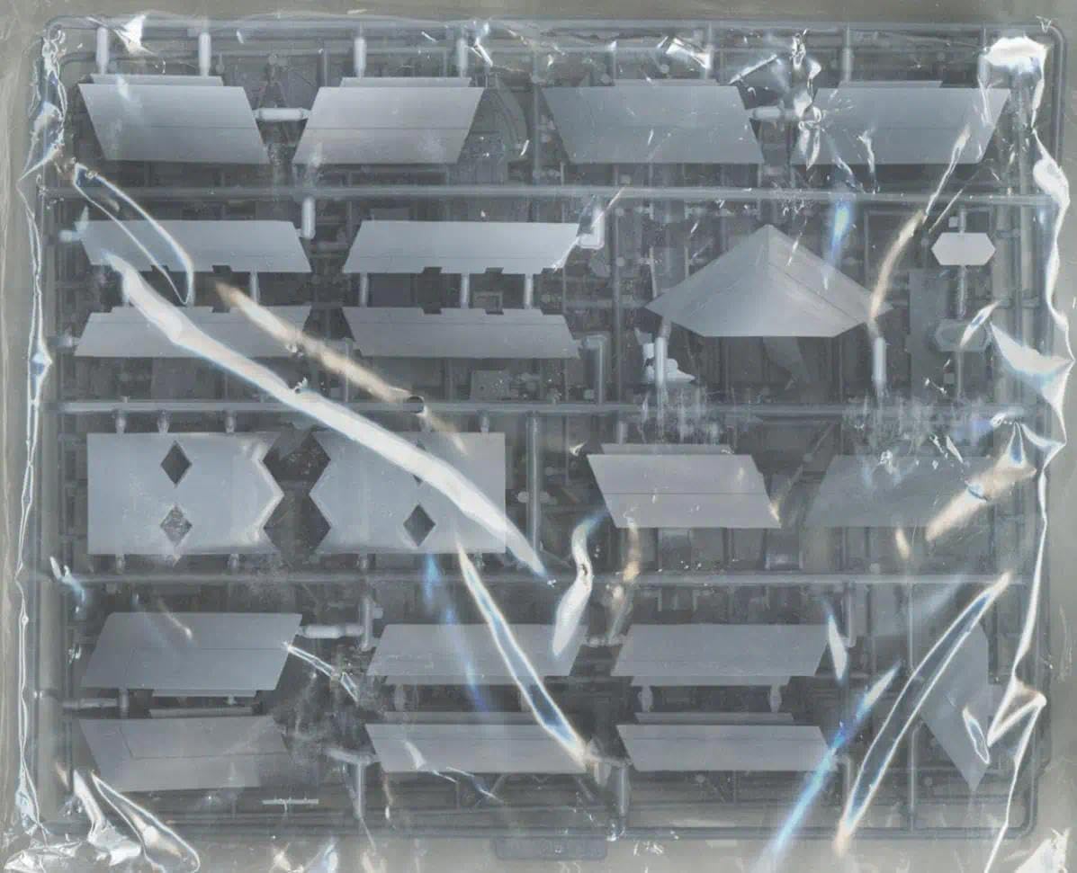Model UA72206 1/72 Scale USAF B-2A Spirit Stealth Bomber w/MOP GBU-57 Model Kit