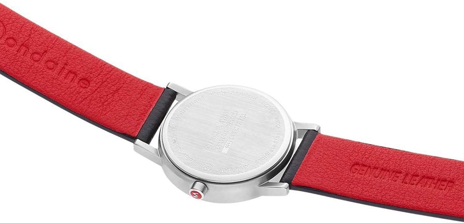 Mondaine Classic - Orologio con Cinturino Nero in Pelle per Donna, A658.30323.16OM, 30 MM