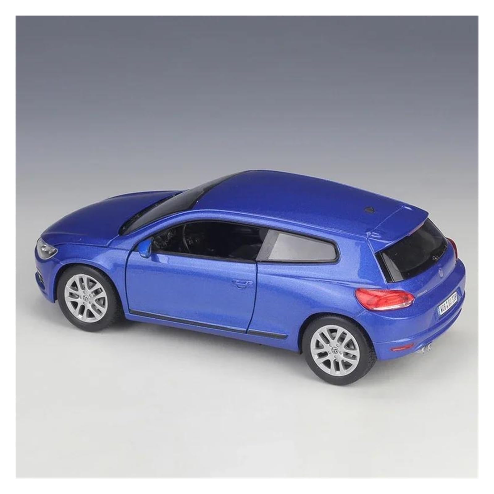 Metallo Scala Replica 1 24 per Volkswagen Scirocco Sports Car Die Cast Alloy Model Home Decor Series Hobby Veicoli Giochi Set