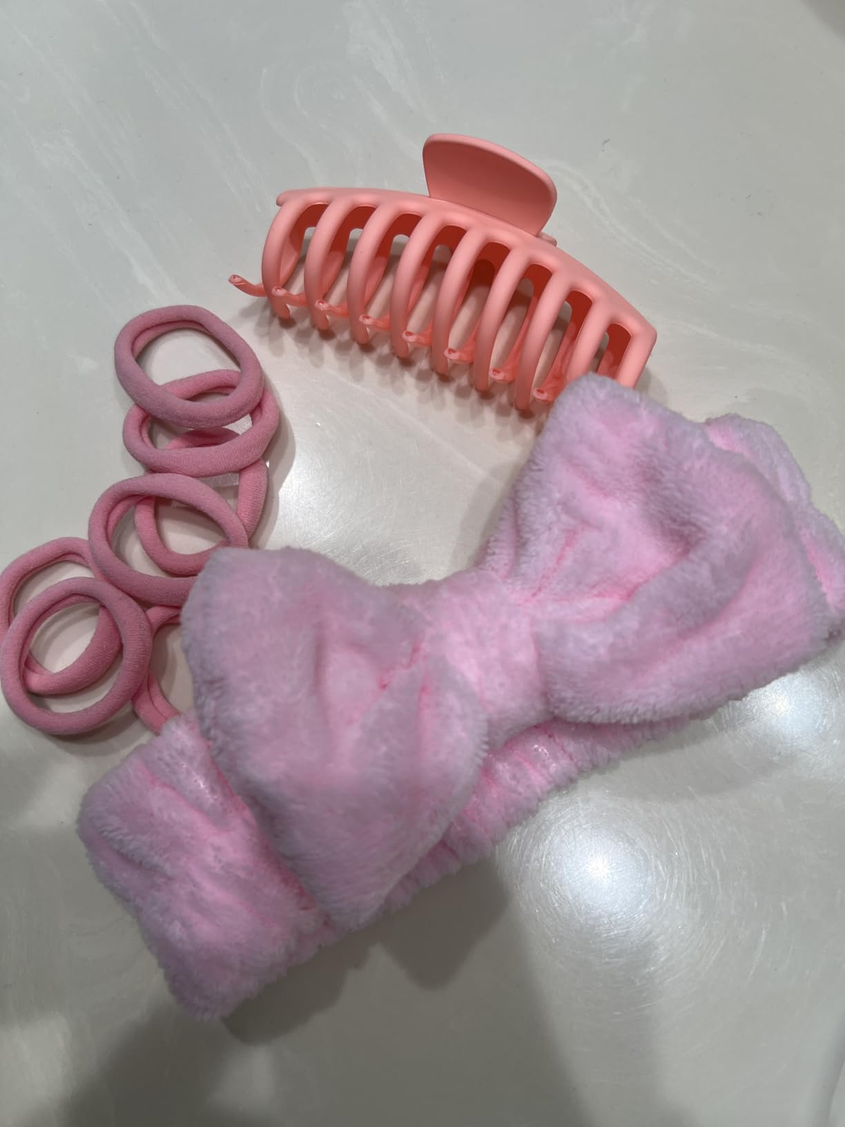 Zaritaffy 16pcs Skincare Headband Set, Headband Set for Face Washing Spa and Makeup, Including 1 Hairband, Wristband, 3 Hair Claw Clips and 10 Hair Ties, with Box, and Girls, Pink