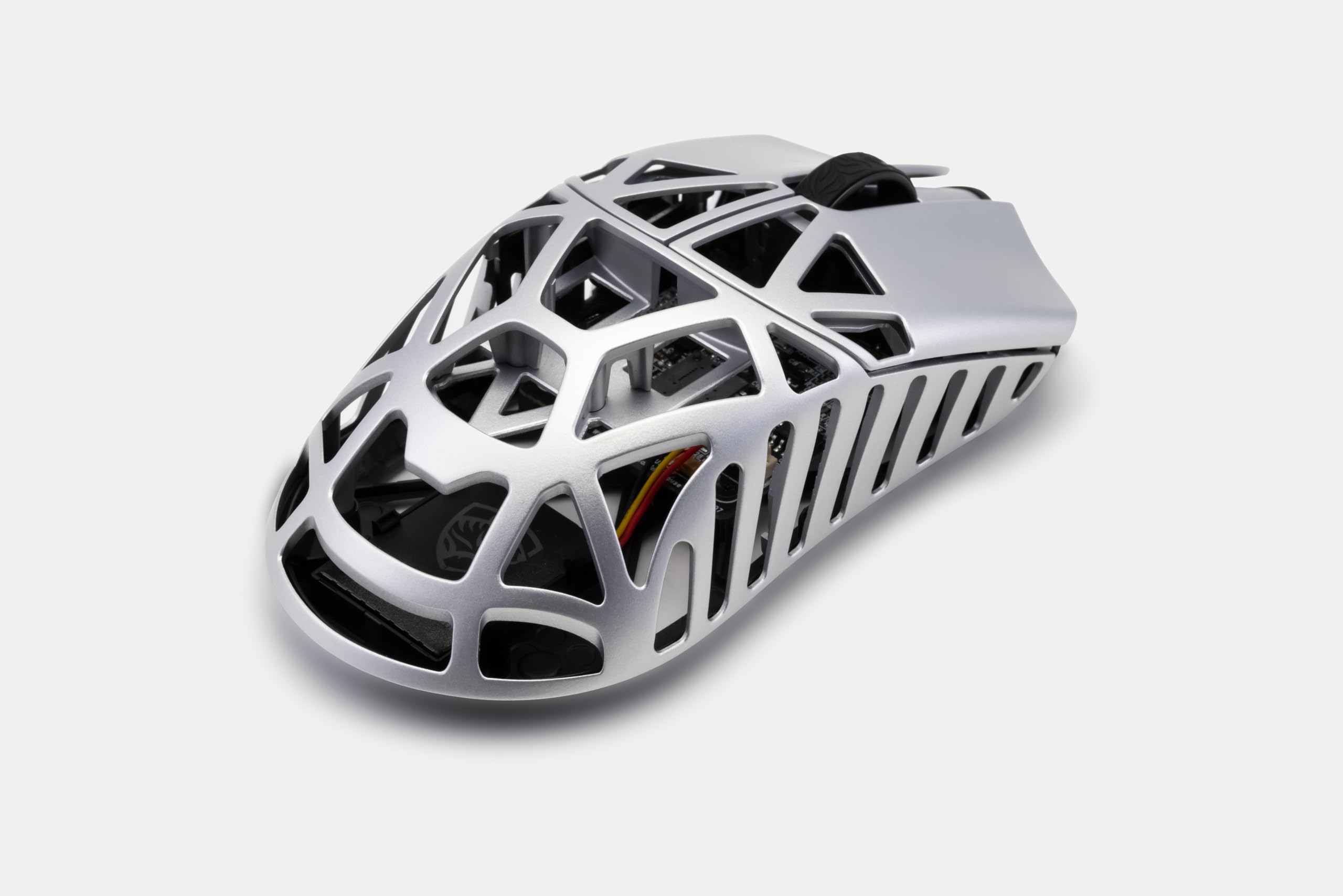 WLMOUSE Mysz gamingowa Beast X Mini Pro 34g magnesowa czujnik 8K Polling PAW3950 HS 750 IPS wentylowana zamknięta strona przełącznik OM & TTC (srebrny)