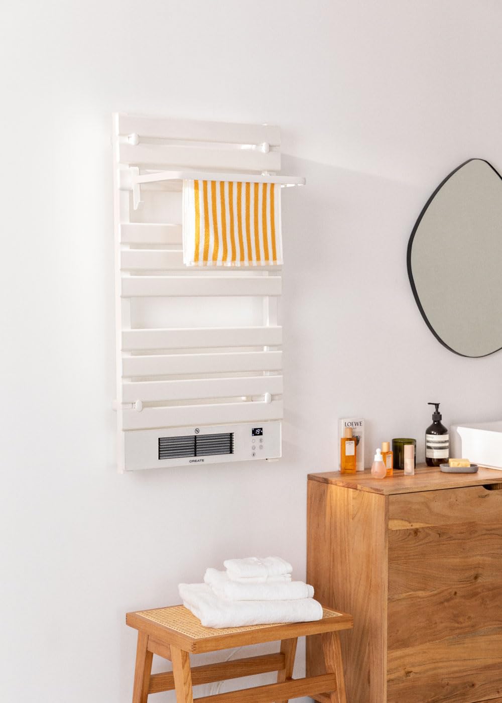 CREATE / WARMTOWEL Pro + Estante/Toallero Eléctrico con Calefactor cerámico con Estante 3 Barras y Gancho Blanco /101x13x55cm / 1500W, 2 potencias