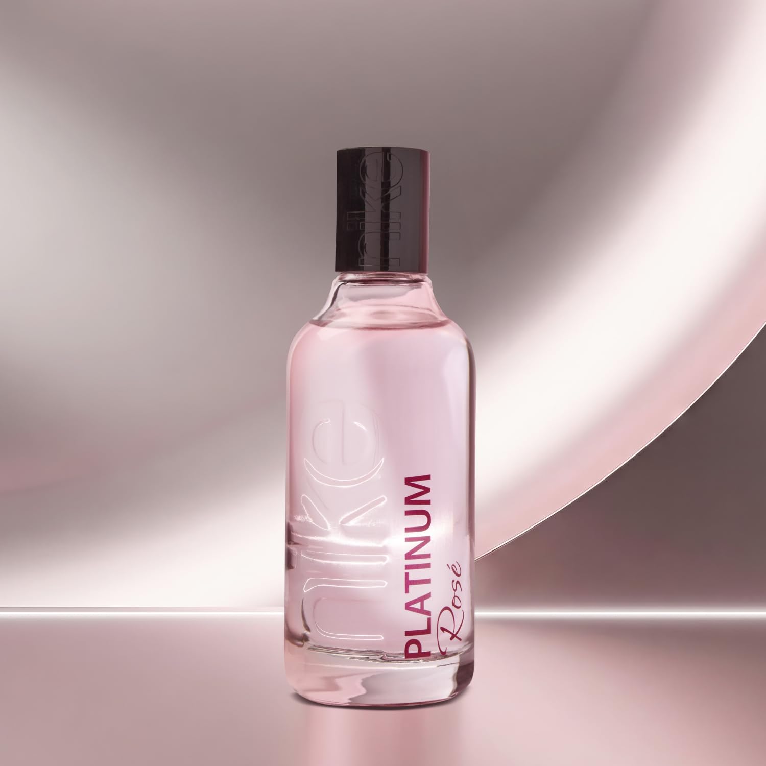 NIKE - Platinum Rosé Woman Pack de 3 x 200 ml, Desodorante Mujer Spray, Desodorante Antimanchas para Todo Tipo de Piel, 0% Sales de Aluminio, de Larga Duración, Fragancia Frutal Amaderada