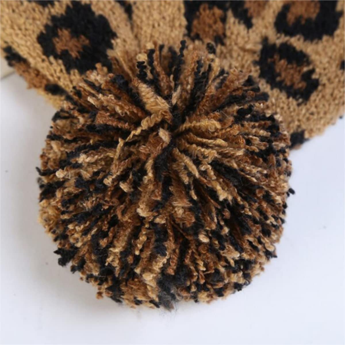 Gorro de Lana de Invierno para Mujer, Tejido con Estampado de Leopardo, cálido y Suave, con pompón (Talla única)