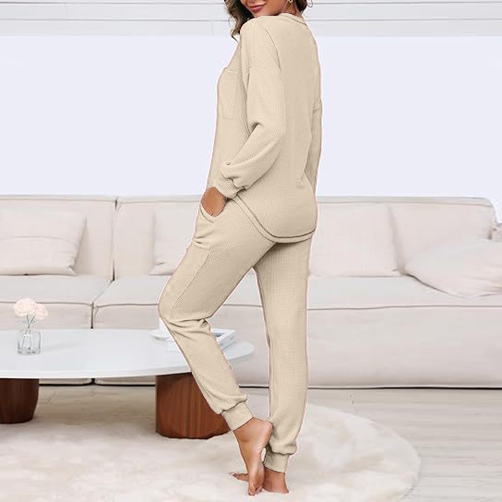 Ensemble 2 pièces à manches longues pour femme, taille S à 2XL, combinaison légère en tricot gaufré | Pantalon d'intérieur pour femme - Coupe ample - Col en V - Avec poche de poitrine - Couleur unie