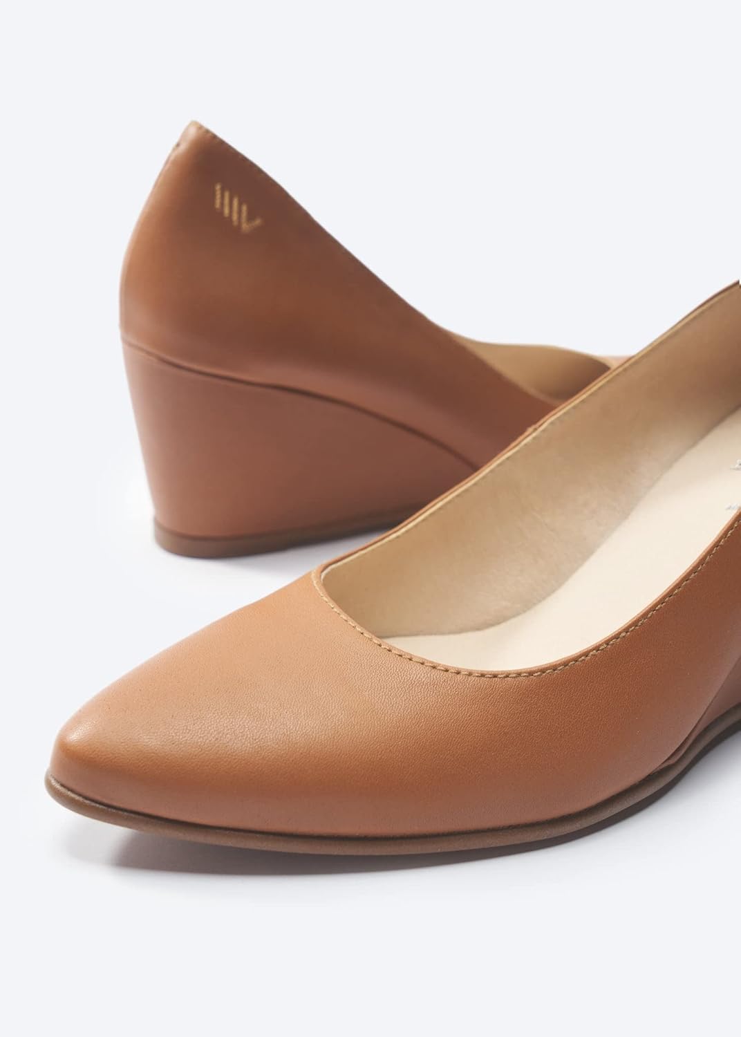 VISCATA Verona Women's Leather Wedge, Spain Handmade Casual Pump Comfortable Shoes with a Sturdy All Natural 2.5” Wedge. Made with Cushioned Leather Insole and Lined with Premium Leather
