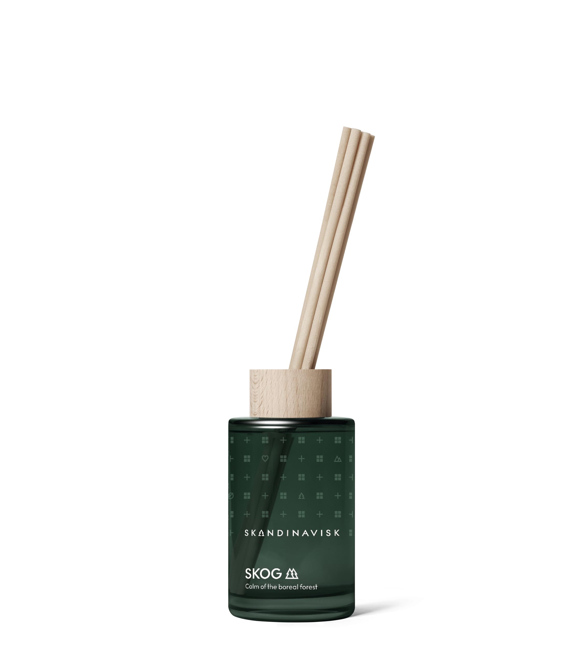Skandinavisk Skog - Set regalo di candele profumate da 65 g e diffusore a bastoncini da 100 ml, Skog 'Forest', note profumate: aghi di pino e pigne, linfa di betulla e mughetto