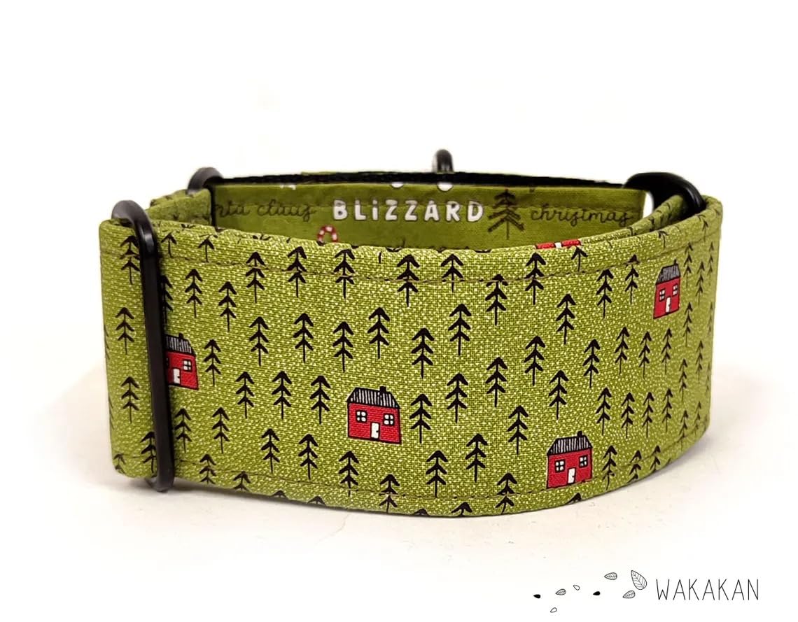 Collar Martingale Para Perro: Xmas Cabin, Hecho a Mano en España por Wakakán