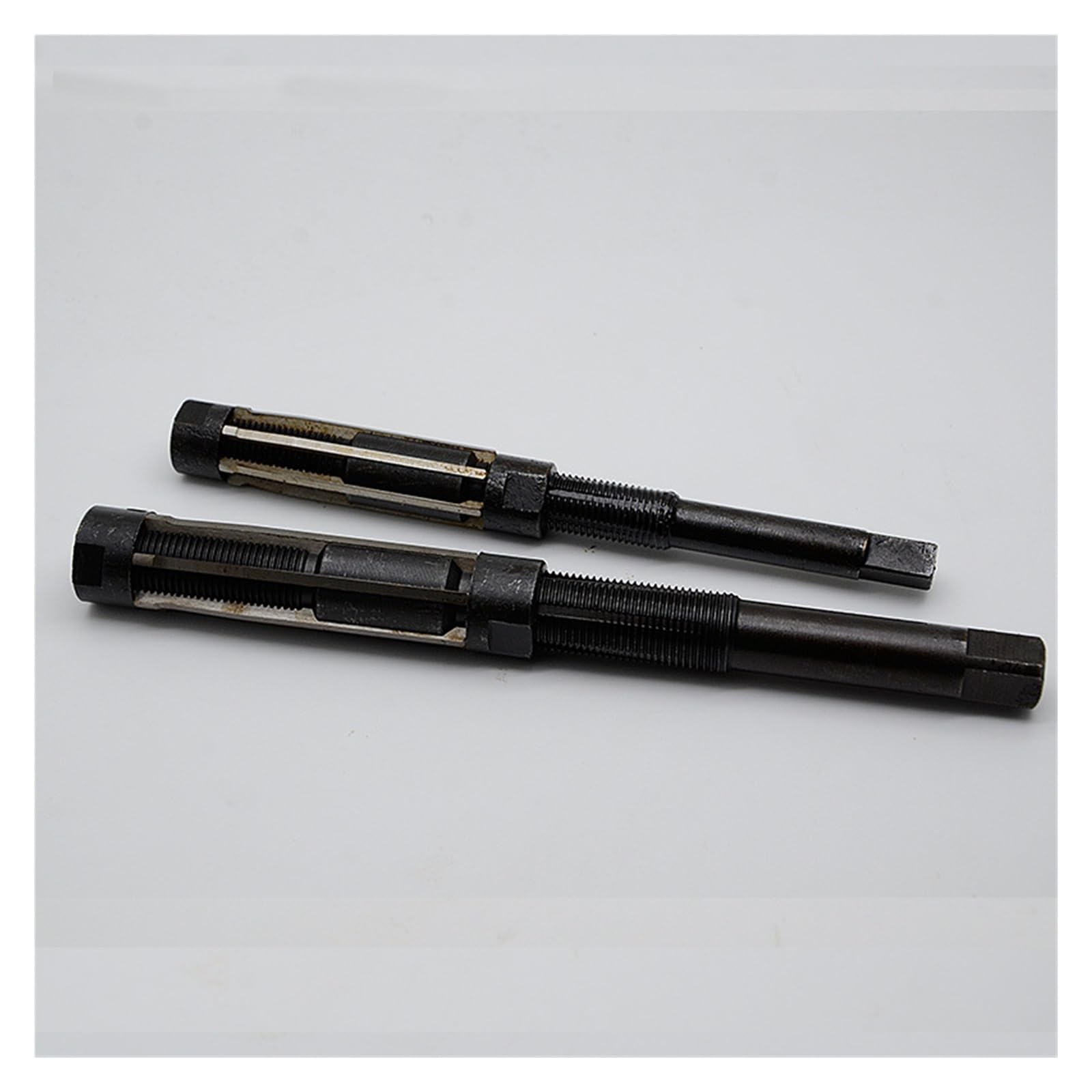 1PC 6.25-84mm Alesatore manuale regolabile HSS Gamma di dimensioni Utensili da taglio 6 8 10 12 15 20 25 30 35 40 45 50 55 60 65 70 75 80 84mm(33.5-38)