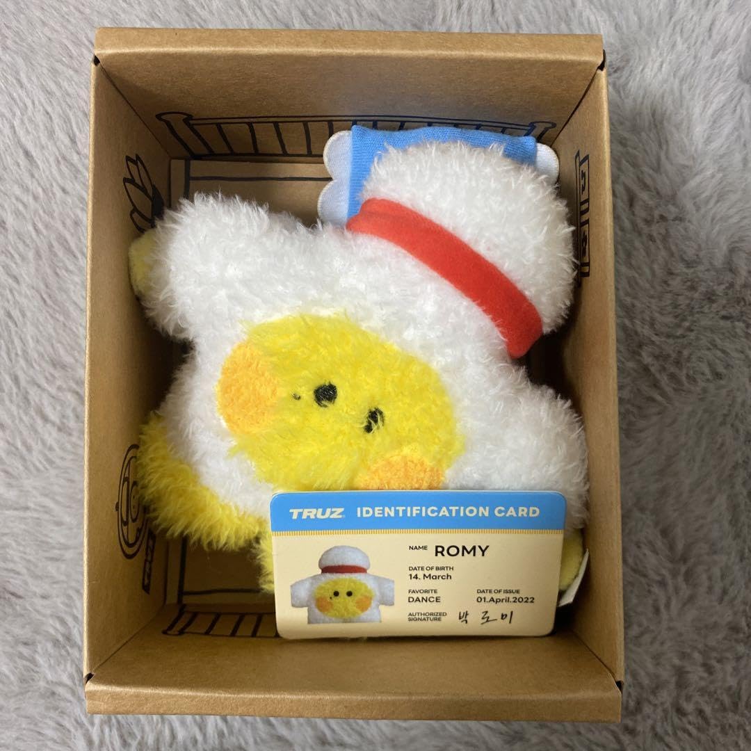 Amazon.co.jp: treasure truz ロミー mni ぬいぐるみ romy ジフン 
