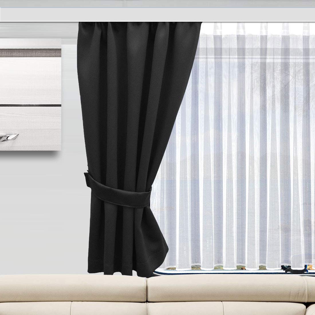 Wohnmobil-Gardine Mattis schwarz | Maßgefertigter Verdunklungs-Vorhang mit Reihband | Hochwertiger Dekoschal für Caravan & Wohnwagen | Blickdichter Sichtschutz Höhe 40-80 cm x Breite 70-140 cm